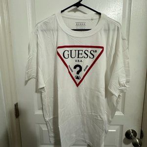 Guess Tee sz large